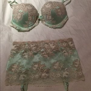 Victoria’s Secret Very Sexy Push-up, Size 34C